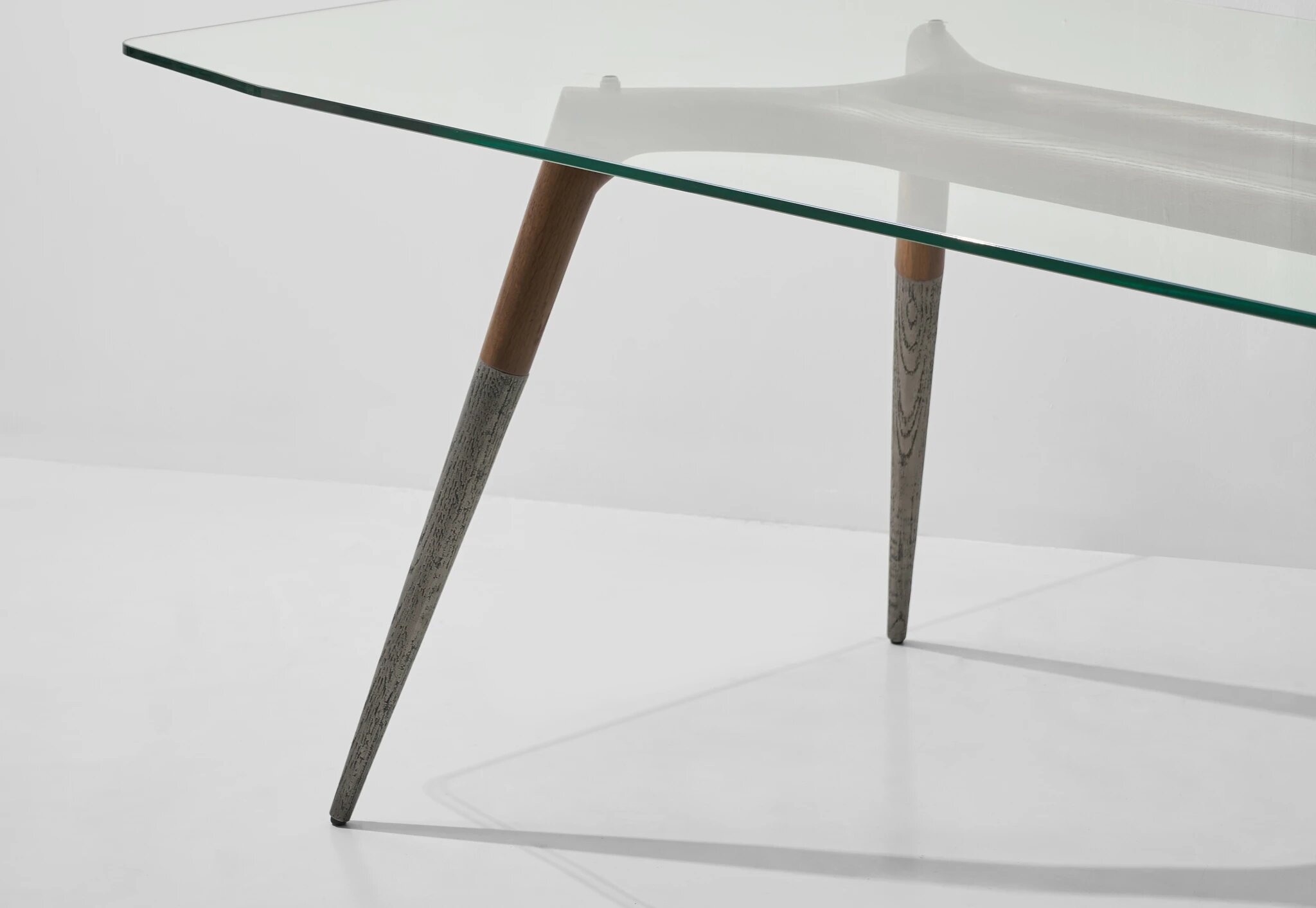 Assembly_Table_Smoked_1a_2048x2048