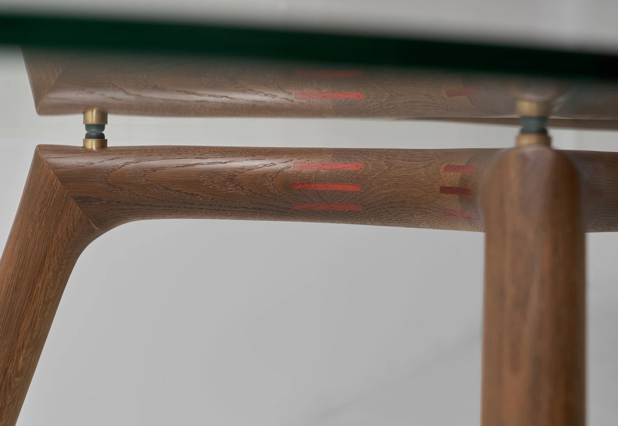 Assembly_Table_Smoked_1b_2048x2048
