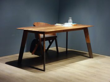 Compass Table
